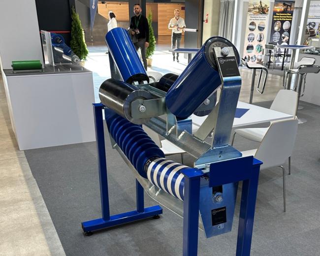 Neue Technologie der Tragrollen und Stationen - New technology developments of conveyor rollers and idlers